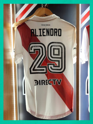 Camiseta usada y autografiada por Rodrigo Aliendro