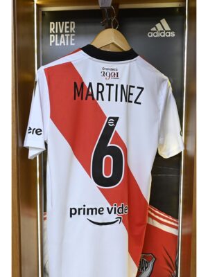 Camiseta usada y entregada por David Martínez