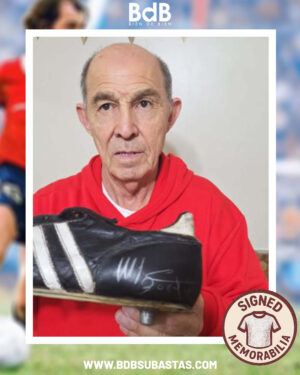 Botines firmados por Ricardo Bochini (Subasta en dólares)