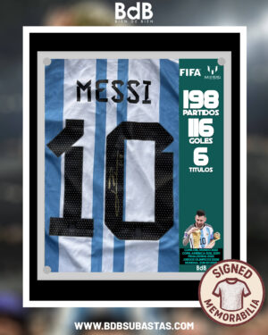 Argentina signed shirt: Argentina firmada por Messi (subasta en dólares)