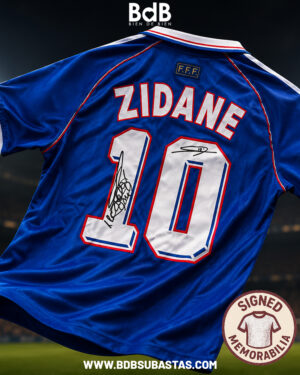 Francia 1998 con firma certificada de Zinedine Zidane y David Trezeguet (subasta en dólares)